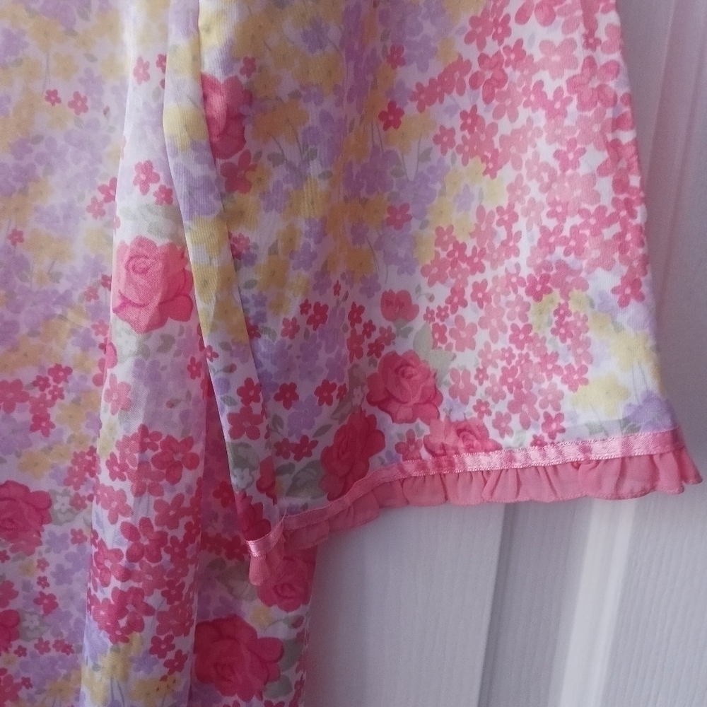 Adonna Floral Robe - Picture 4 of 11